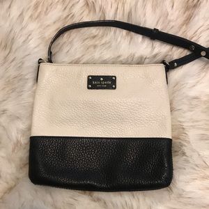 Adorable Kate Spade Crossbody
